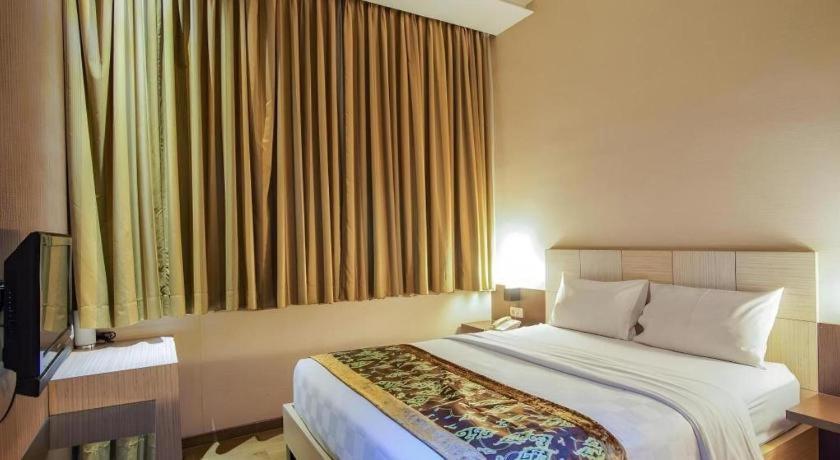 Lotus Hotel Subang Esterno foto